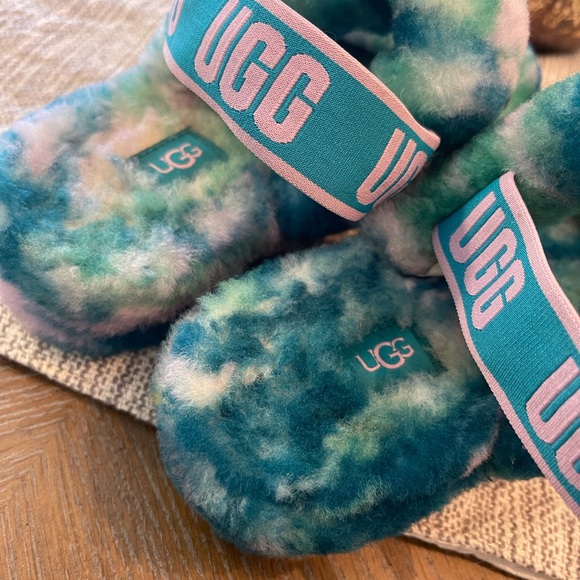 UGG slippers - Picture 6 of 10